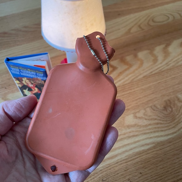 Vintage - 1991 Pleasant Company - Molly - book, lamp and water bottle - Picture 9 of 9